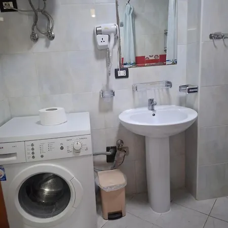 Bamisa Golem (Tirana)