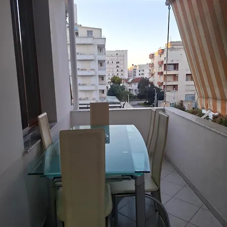Bamisa Golem (Tirana)