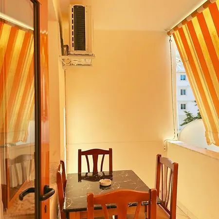 Bamisa Apartamets מלון דירות גולם