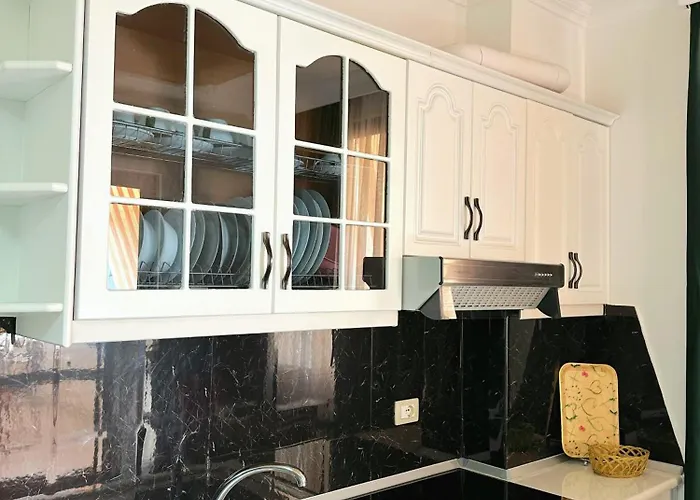 Bamisa Apartamets Aparthotel Golem (Tirana)