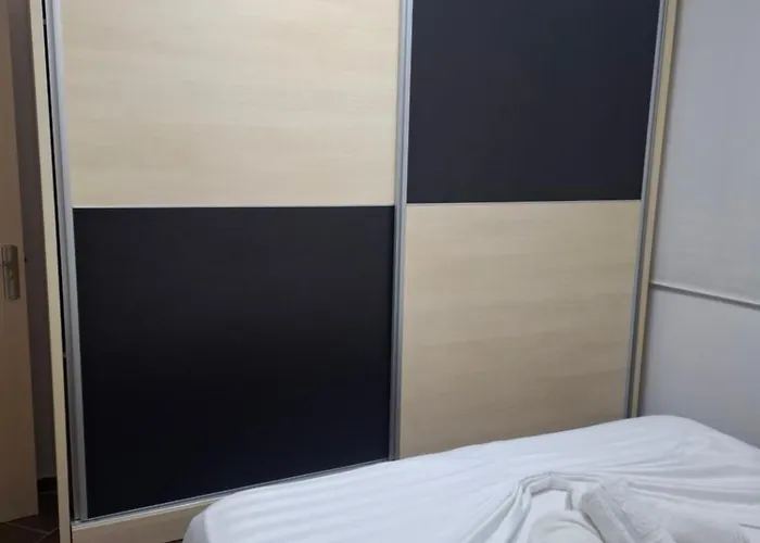 Bamisa * Golem (Tirana)